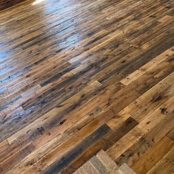 Edgefield mixed hardwoods floor