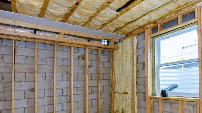 Framing a wall insulation